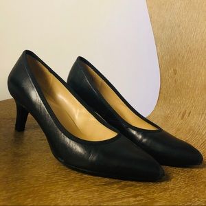 Naturalizer Black Leather Heels
